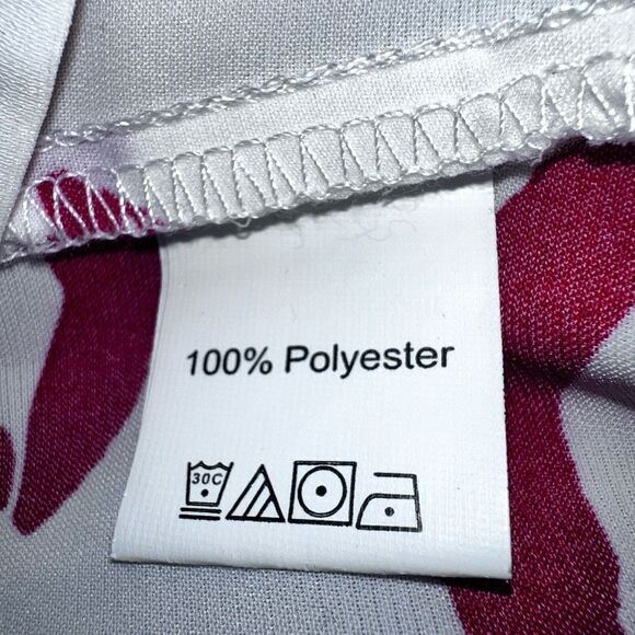 Shein very nice white blouse with red lipstick print! Bell sleeves too. New - Picture 8 of 9